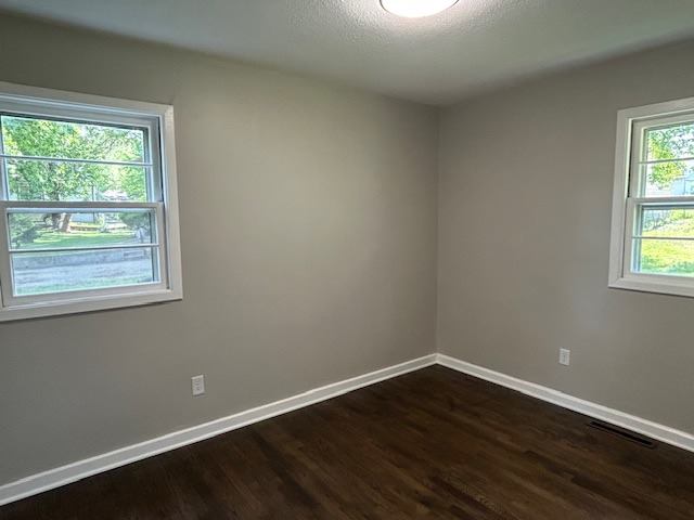2719 SE Iowa Ave, Topeka, KS 66605