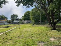 2719 SE Iowa Ave, Topeka, KS 66605
