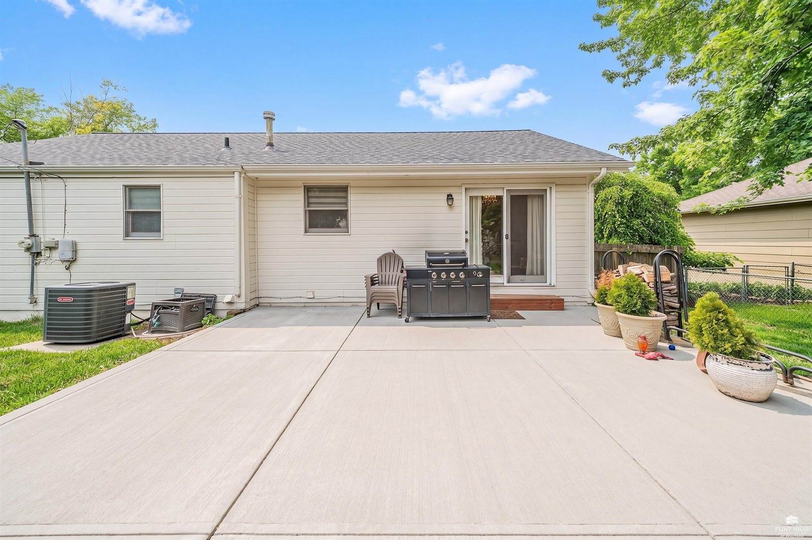 203 North Kaw Drive, Junction City, KS 66441