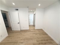 6709 Denny Ave, North Hollywood, CA 91606