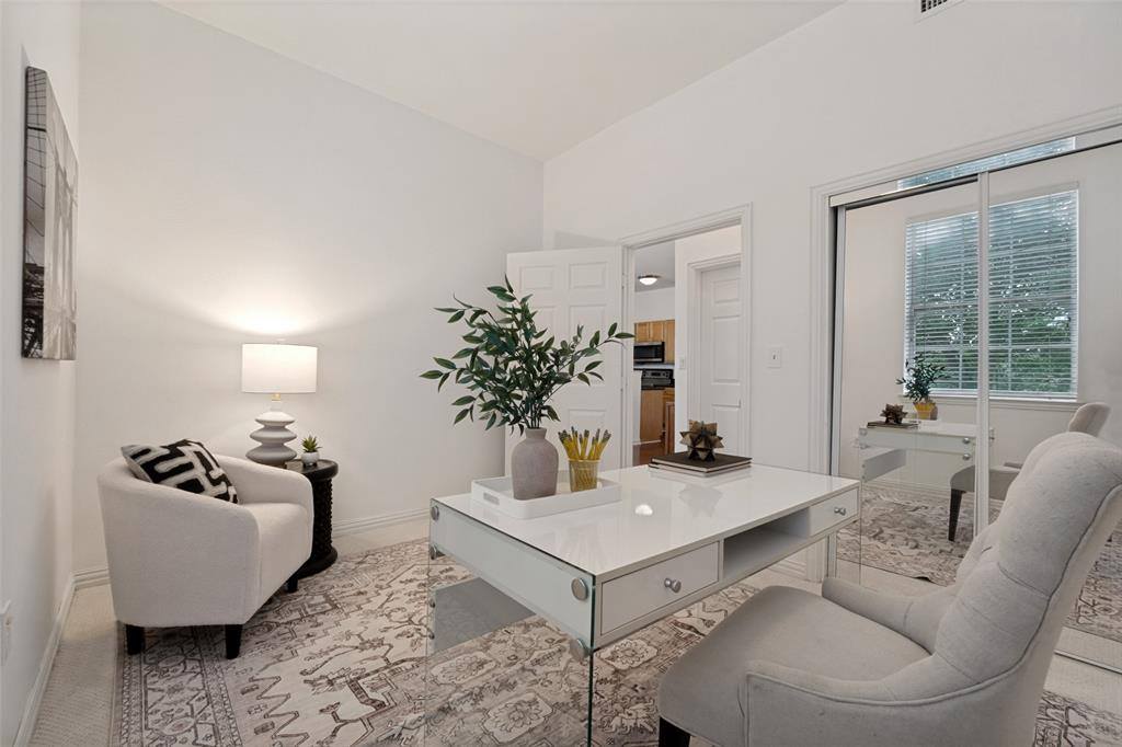 2305 Worthington Street, Dallas, TX 75204