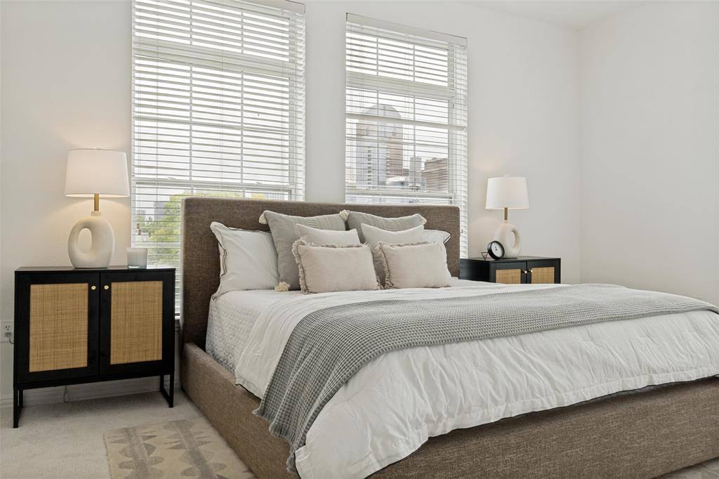 2305 Worthington Street, Dallas, TX 75204
