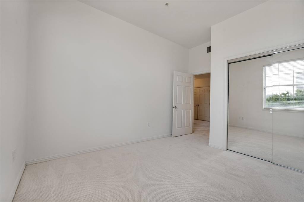 2305 Worthington Street, Dallas, TX 75204