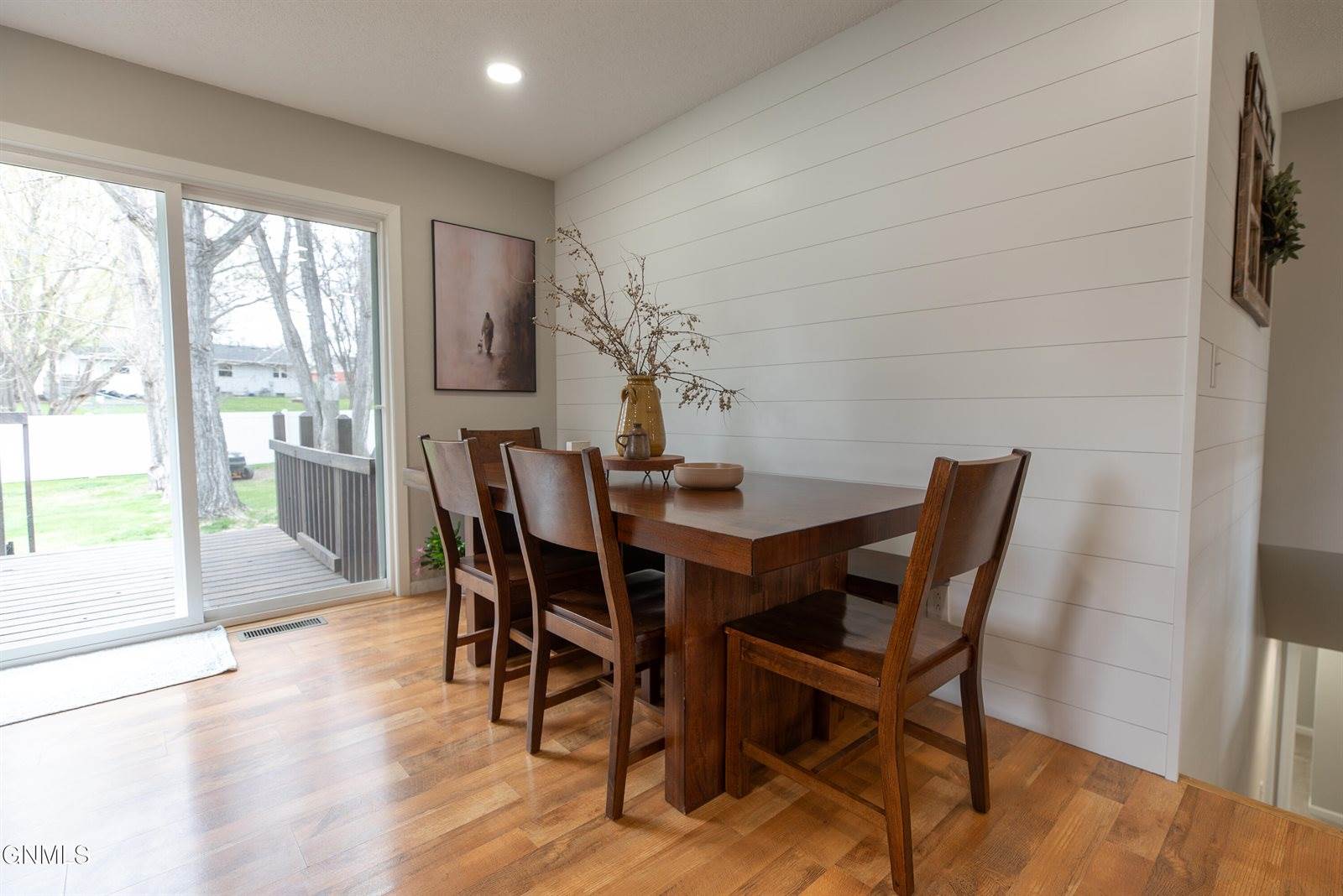 70 Stanley Drive, Bismarck, ND 58504