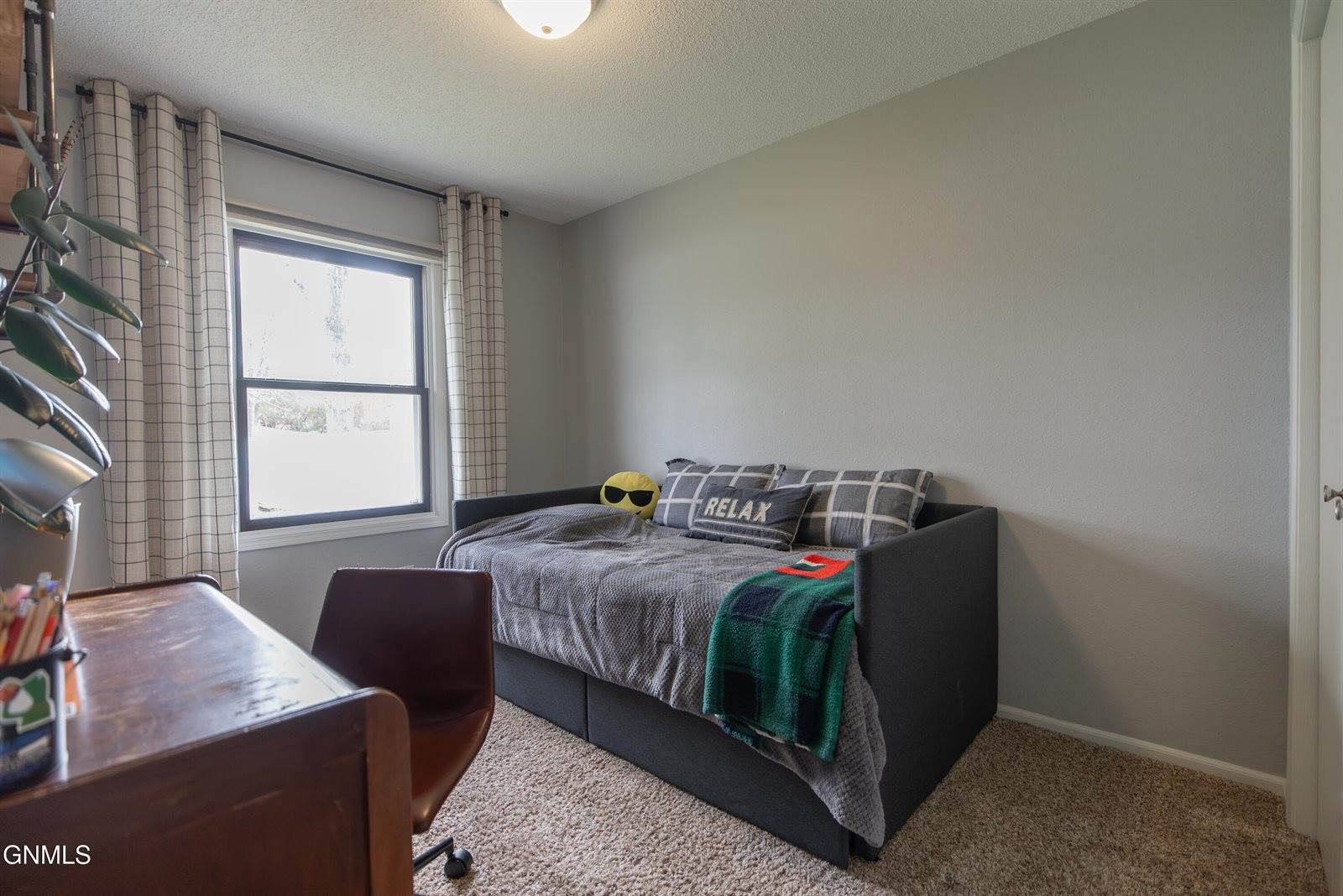 70 Stanley Drive, Bismarck, ND 58504