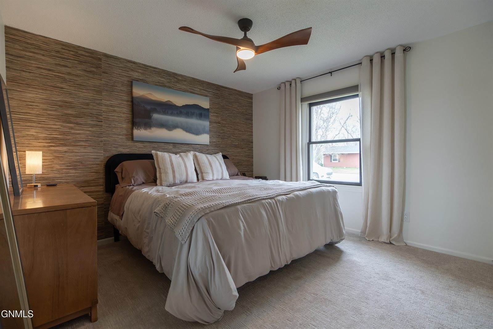 70 Stanley Drive, Bismarck, ND 58504