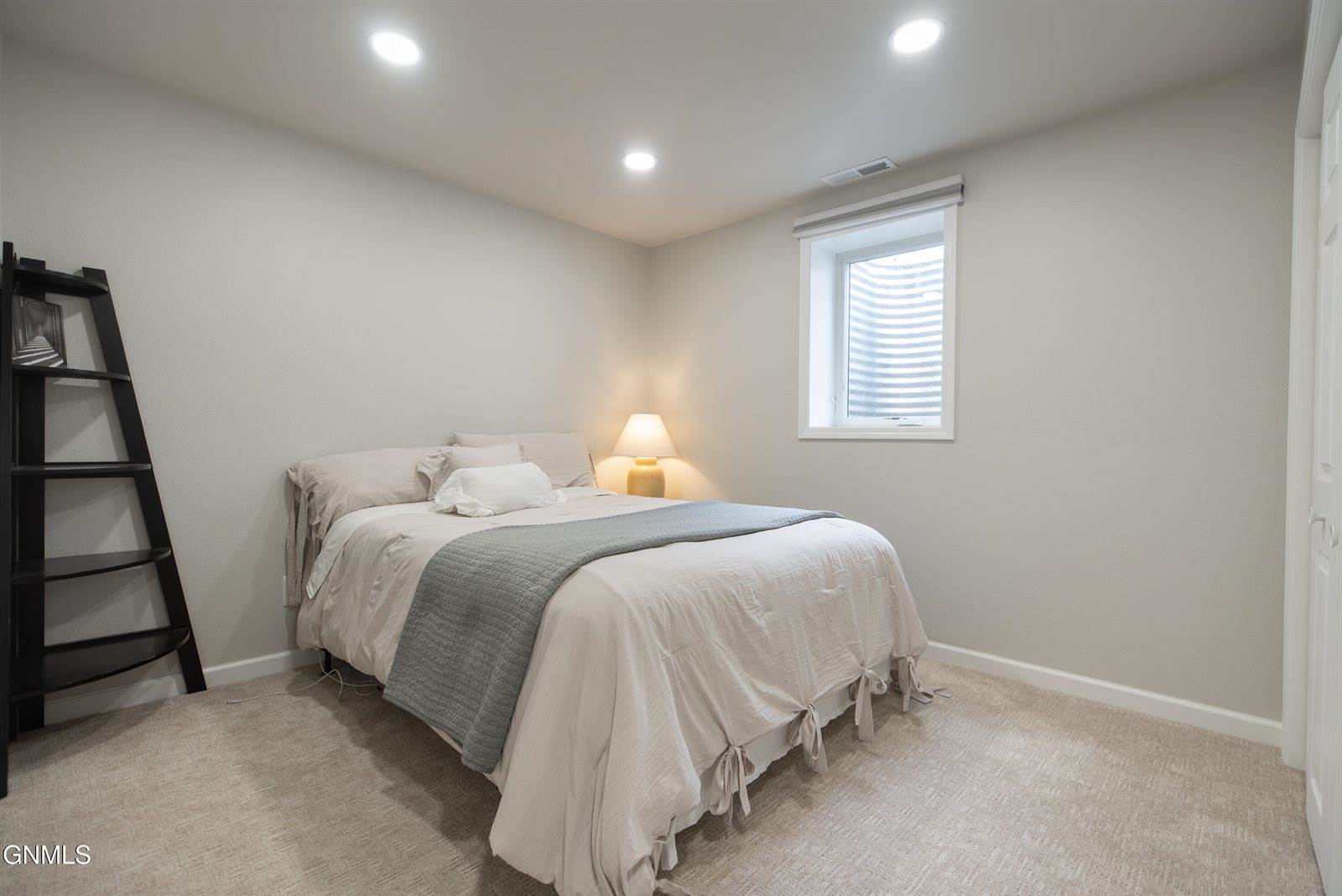 70 Stanley Drive, Bismarck, ND 58504