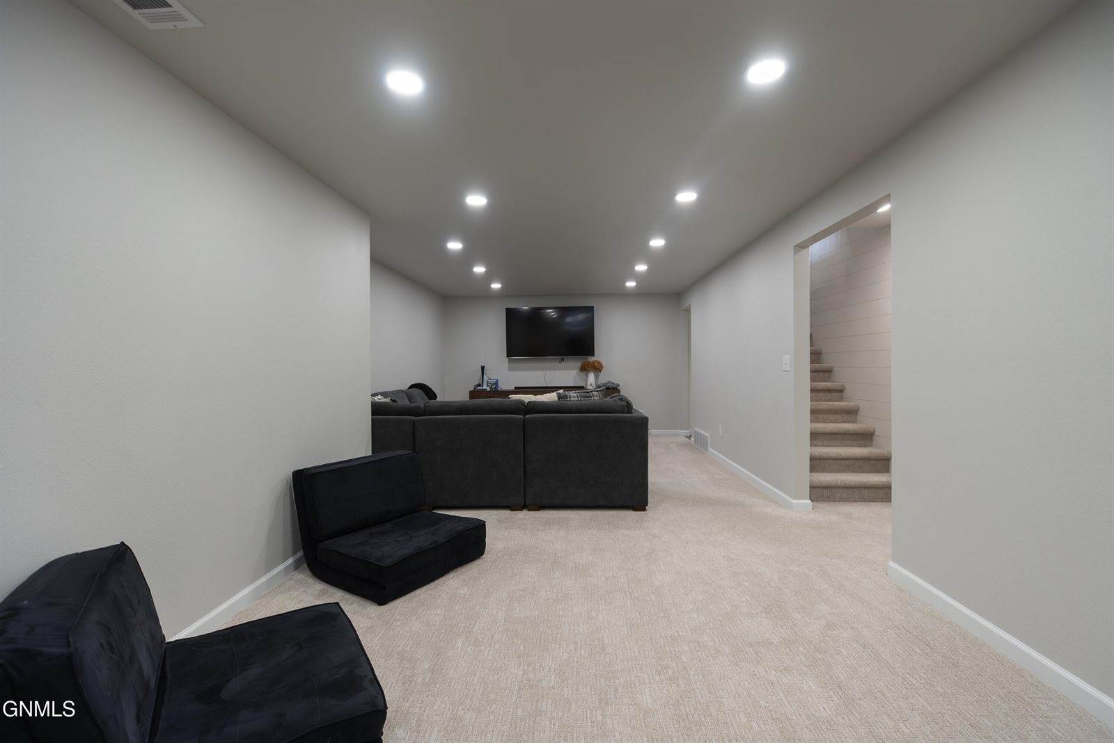 70 Stanley Drive, Bismarck, ND 58504