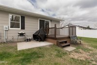 70 Stanley Drive, Bismarck, ND 58504