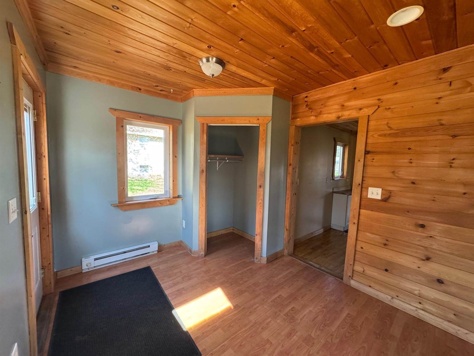 202 1st Street NW, Hinckley, MN 55037