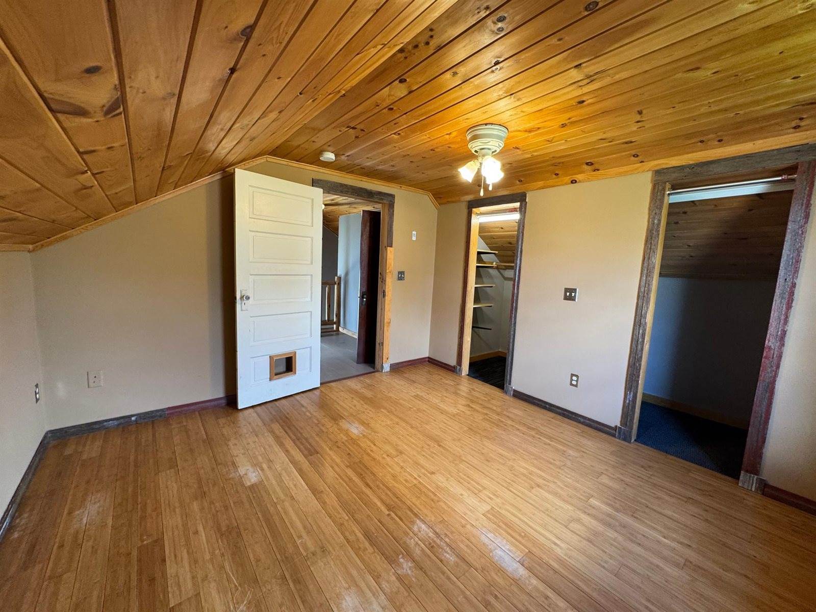 202 1st Street NW, Hinckley, MN 55037