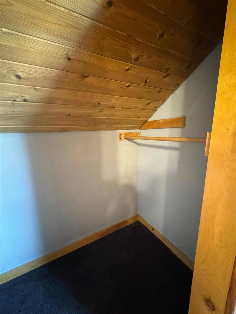 202 1st Street NW, Hinckley, MN 55037