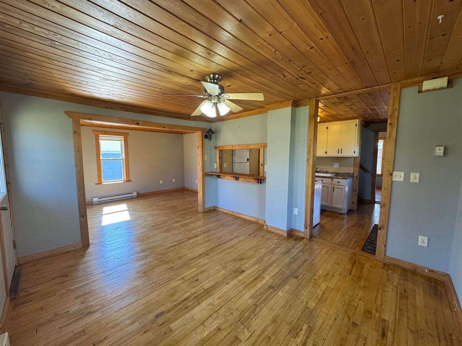 202 1st Street NW, Hinckley, MN 55037