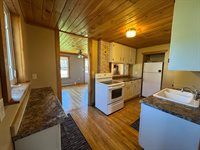 202 1st Street NW, Hinckley, MN 55037