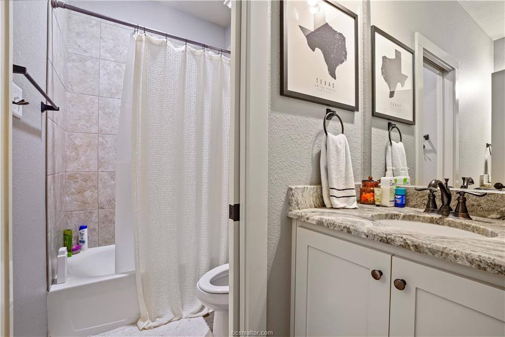 2711 Talsworth Drive, College Station, TX 77845
