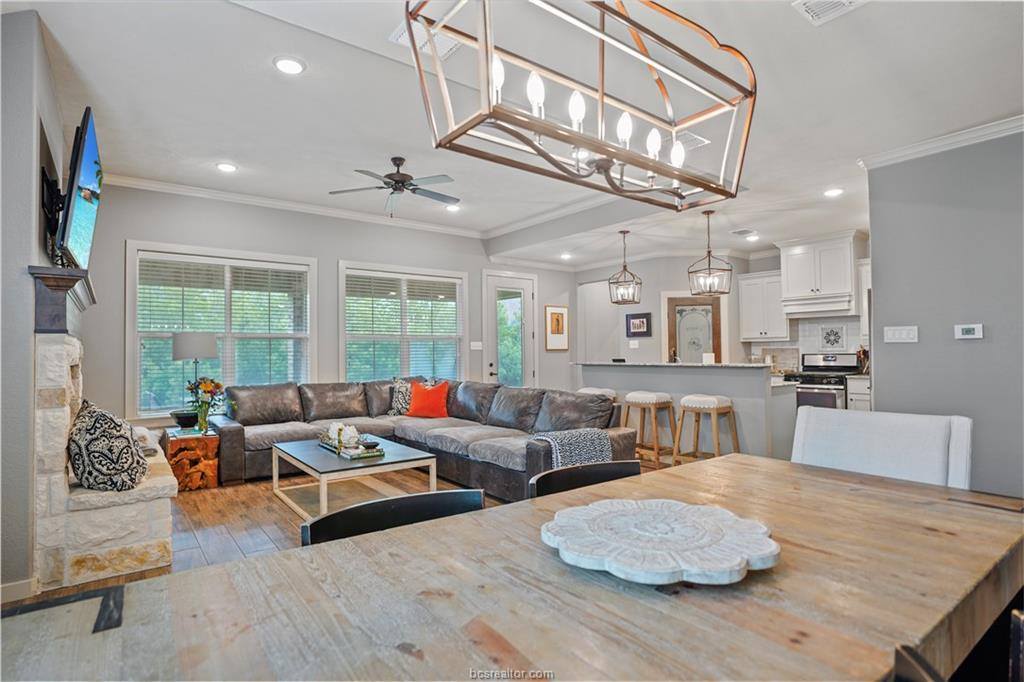 2711 Talsworth Drive, College Station, TX 77845