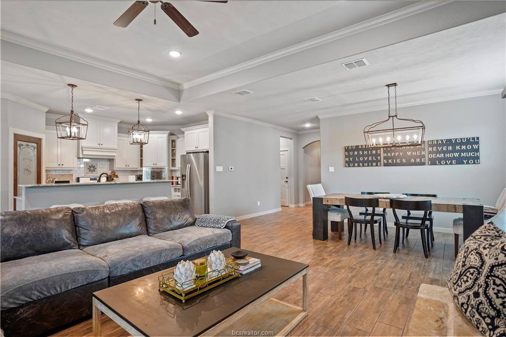 2711 Talsworth Drive, College Station, TX 77845