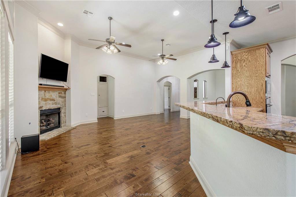 15701 Timber Creek Lane, College Station, TX 77845
