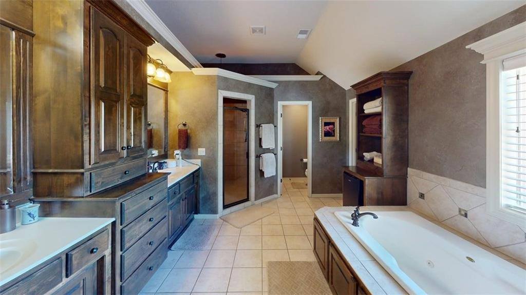 15704 Eby Street, Overland Park, KS 66221