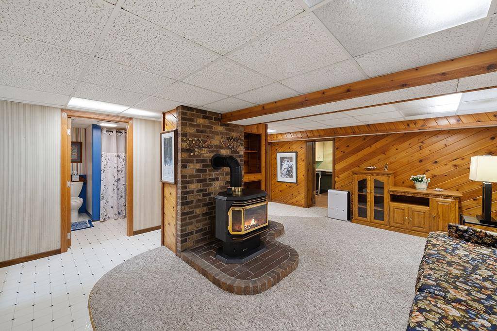 177 Wagon Road, Esko, MN 55733