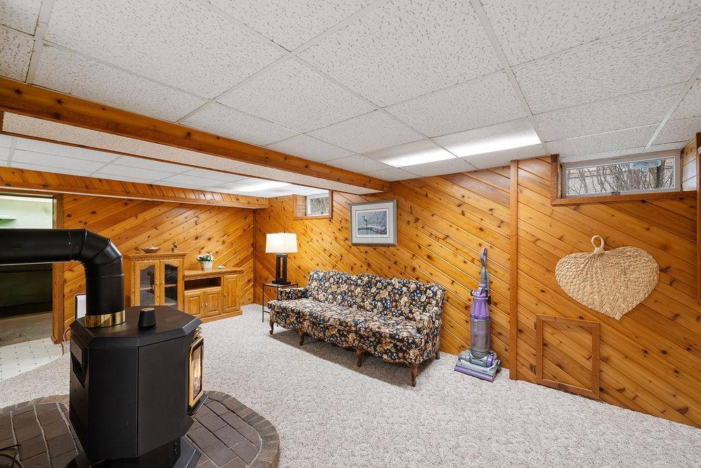 177 Wagon Road, Esko, MN 55733