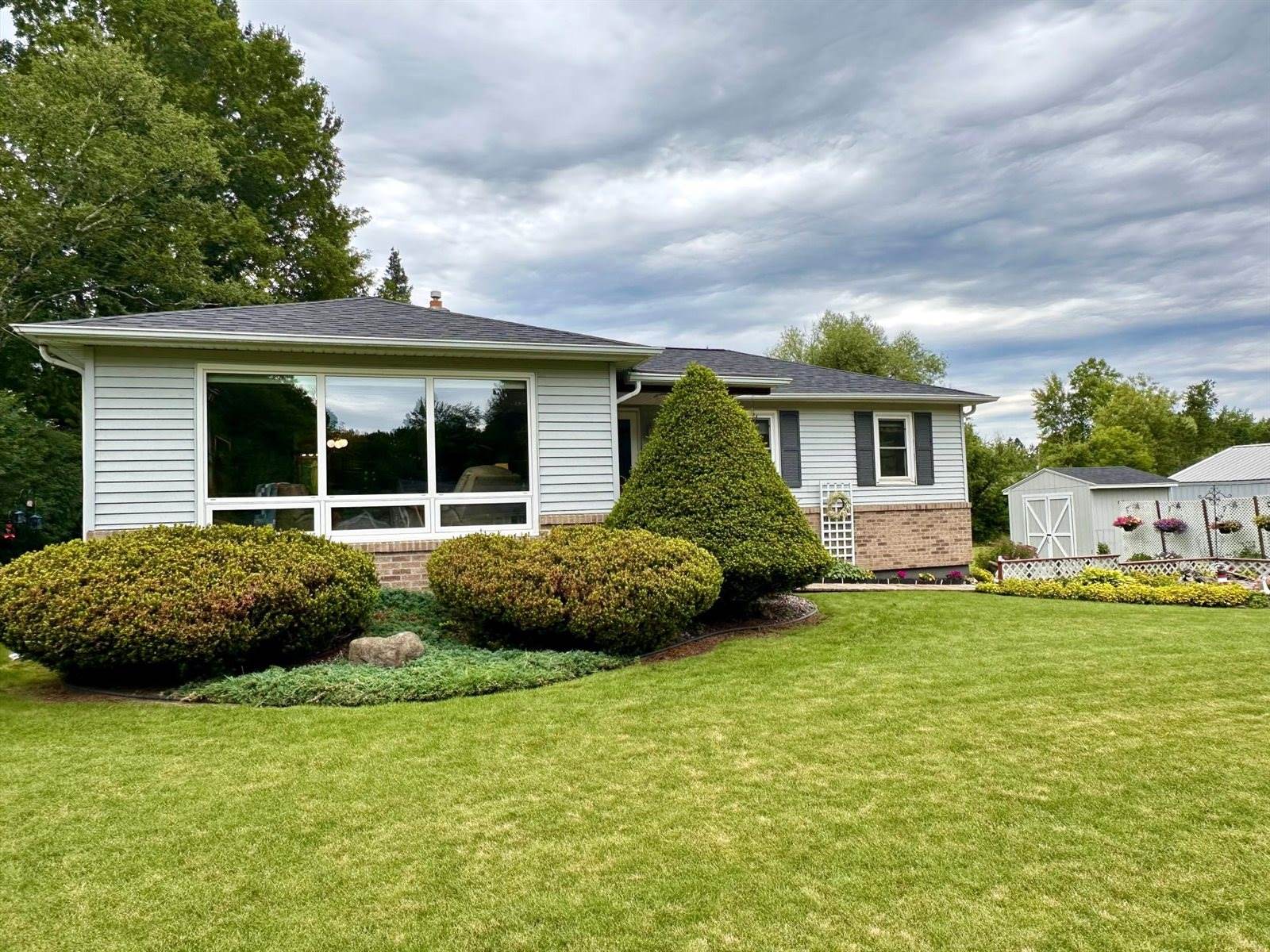 177 Wagon Road, Esko, MN 55733