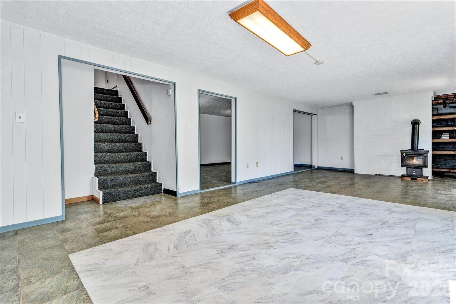 38 Chadwick Wade Drive, Asheville, NC 28804