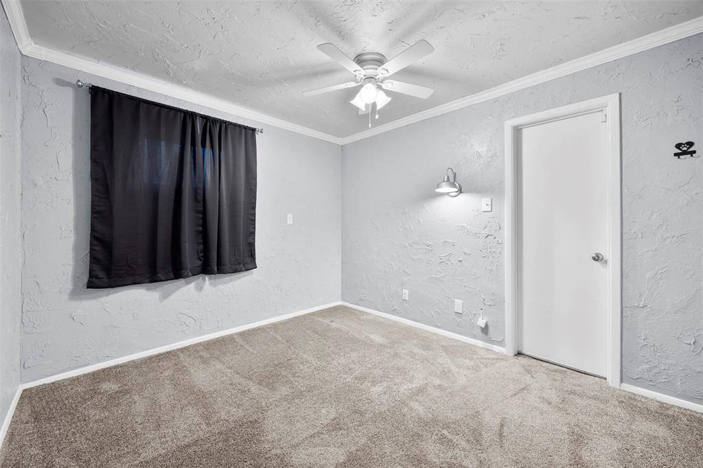 3911 Shady Valley Drive, Arlington, TX 76013
