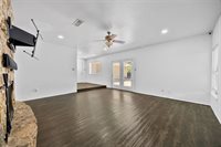 3911 Shady Valley Drive, Arlington, TX 76013