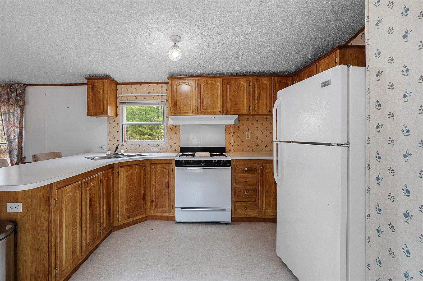 16316 Martin Lane, Crivitz, WI 54114