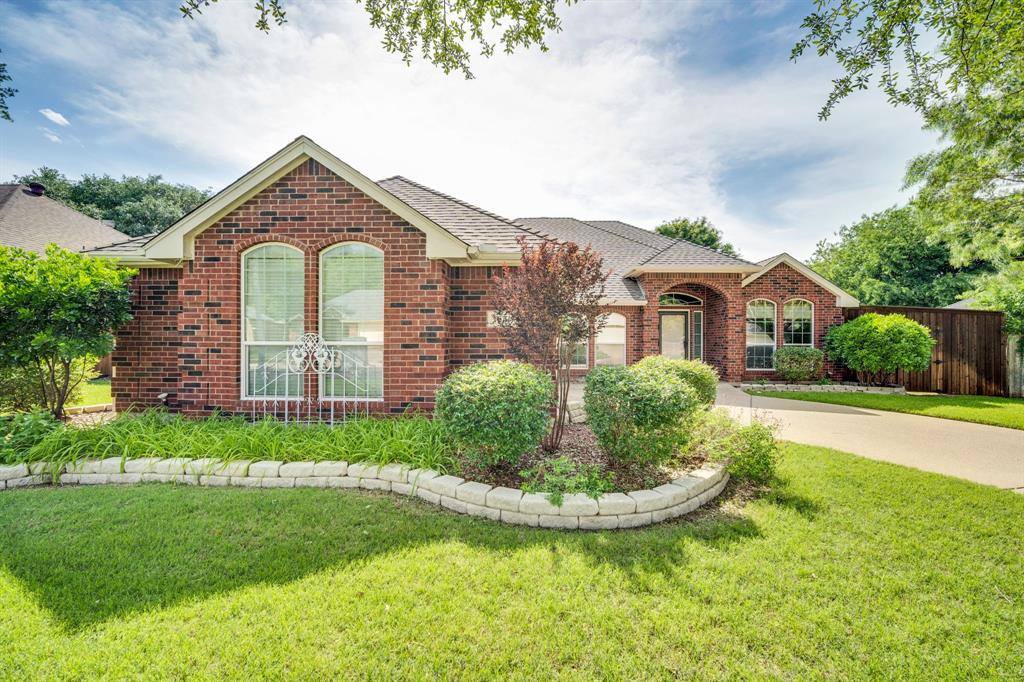1631 Ross Drive, Midlothian, TX 76065
