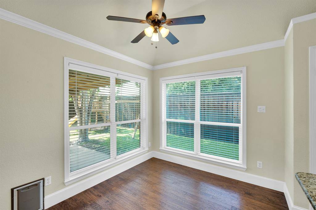 1631 Ross Drive, Midlothian, TX 76065