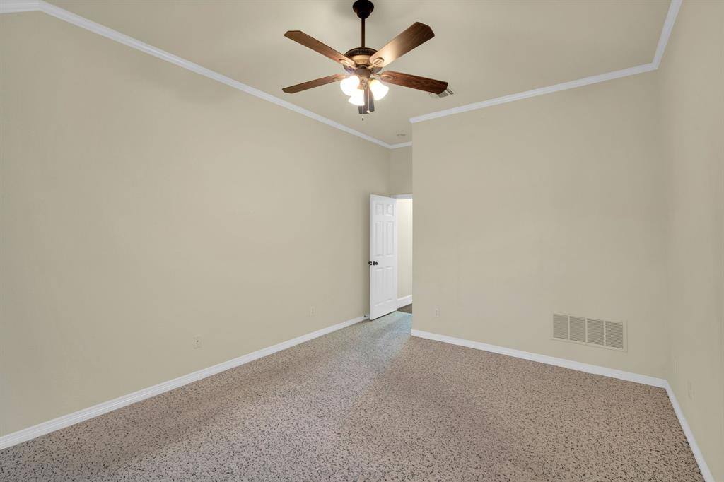 1631 Ross Drive, Midlothian, TX 76065