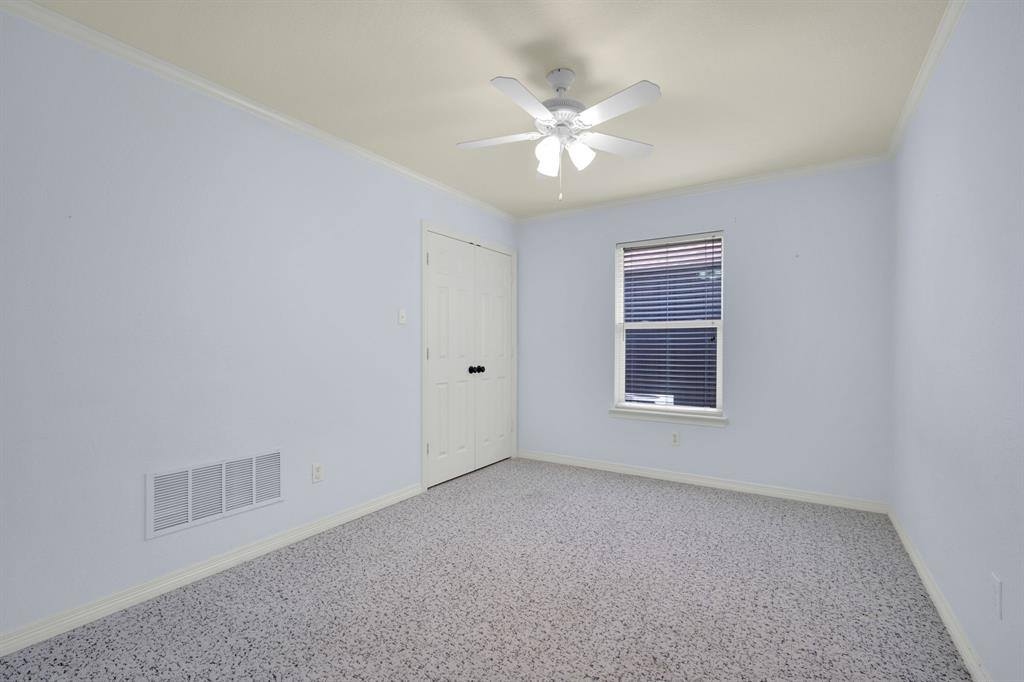 1631 Ross Drive, Midlothian, TX 76065