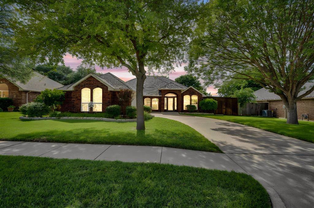 1631 Ross Drive, Midlothian, TX 76065