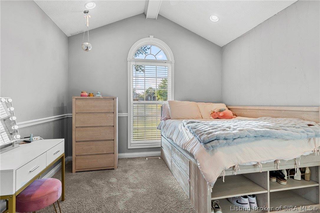 3101 Ambercrest Loop, Jeffersonville, IN 47130
