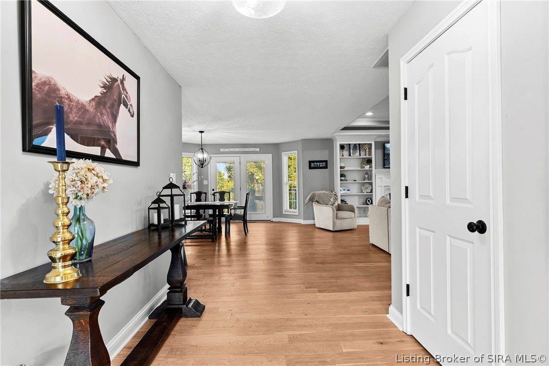3101 Ambercrest Loop, Jeffersonville, IN 47130