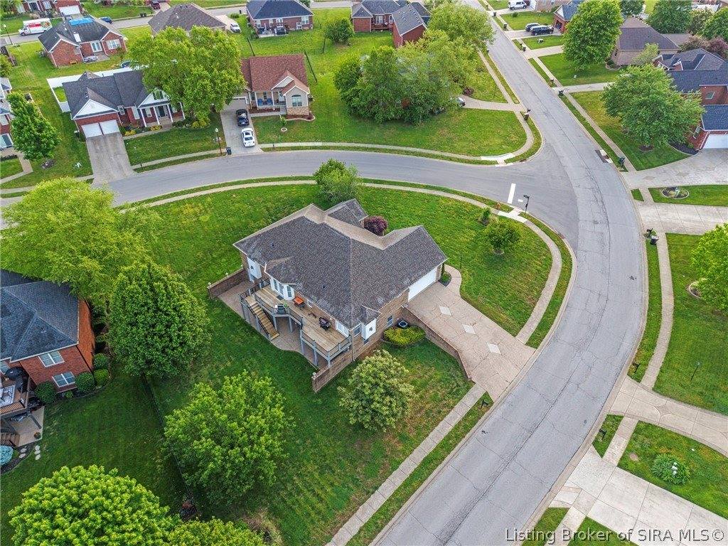 3101 Ambercrest Loop, Jeffersonville, IN 47130