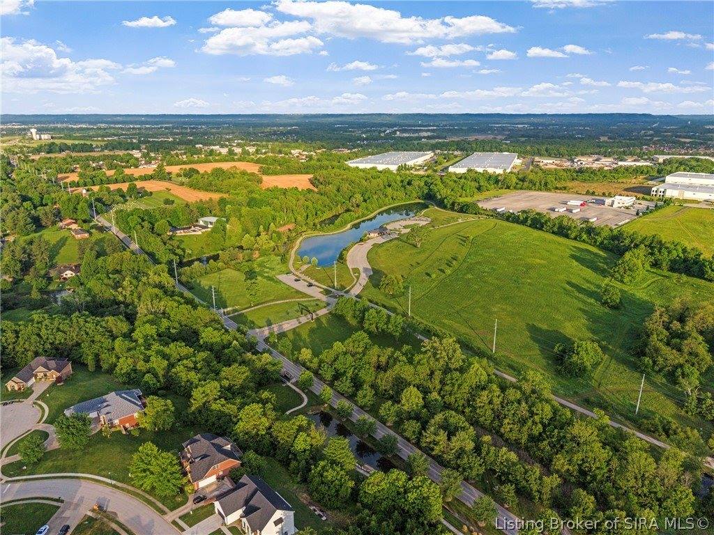 3101 Ambercrest Loop, Jeffersonville, IN 47130