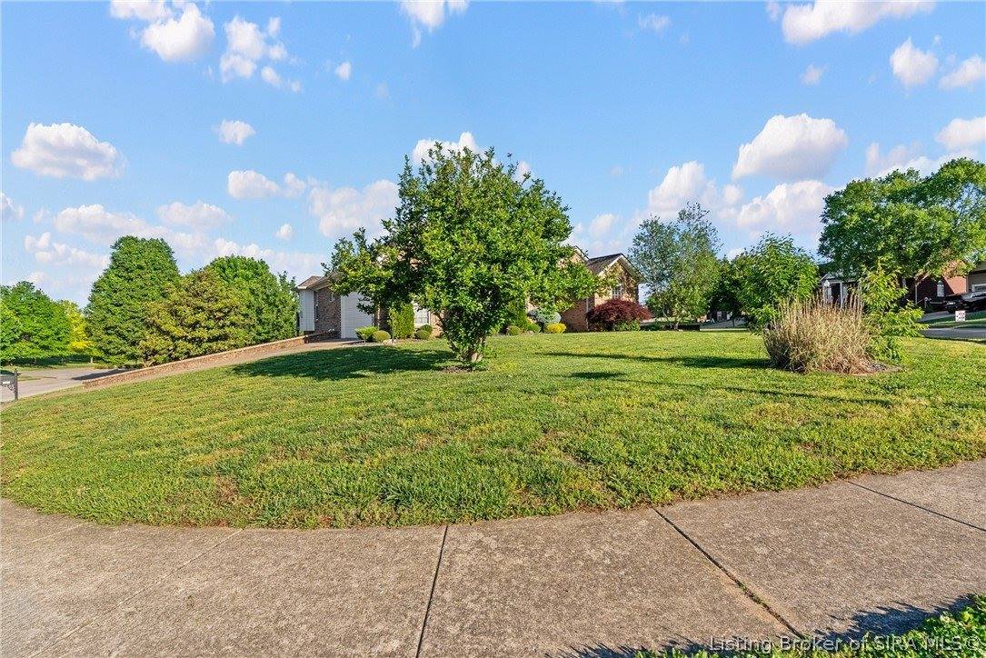3101 Ambercrest Loop, Jeffersonville, IN 47130