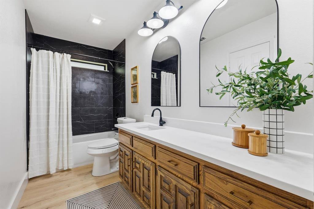 435 Northwood Trail, Cedar Hill, TX 75104
