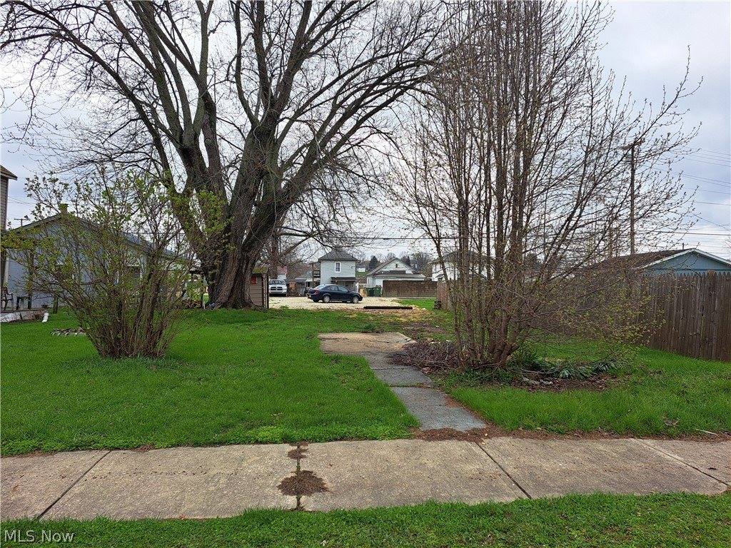 1413 Beckett Avenue, Cambridge, OH 43725