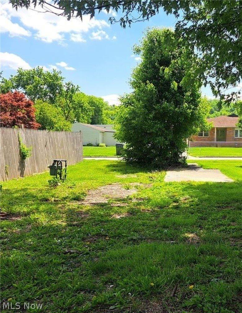 1413 Beckett Avenue, Cambridge, OH 43725