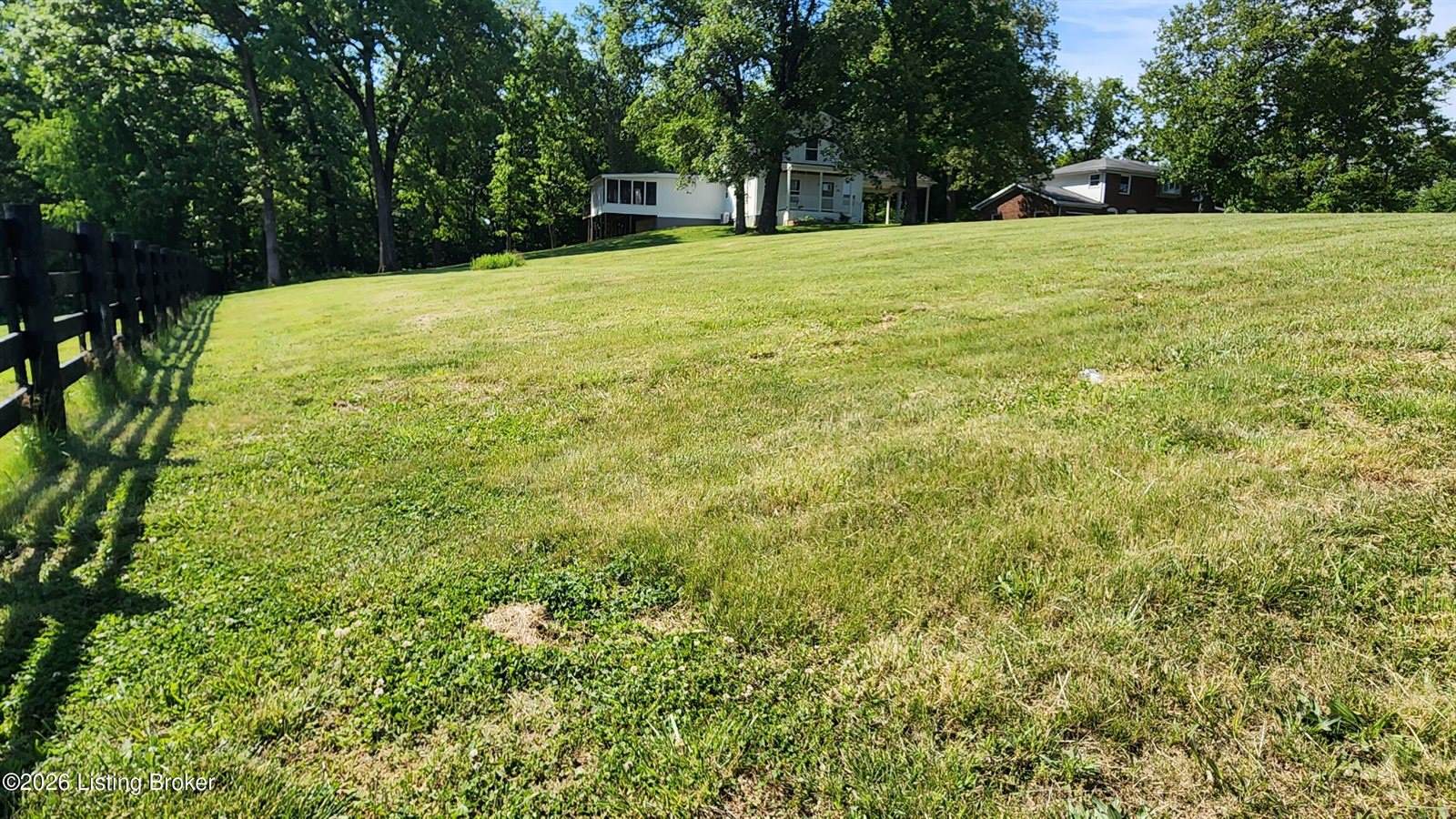 195 Circle K Rd, Brandenburg, KY 40108
