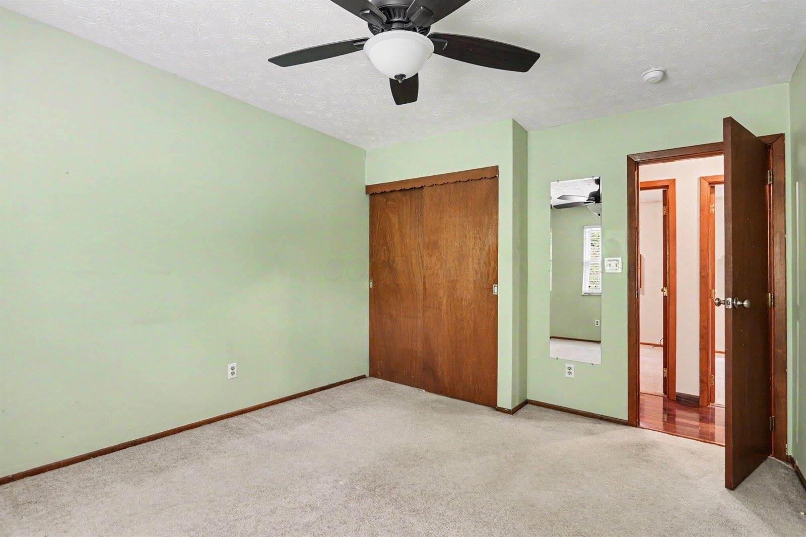 5320 Woodglen Road, Columbus, OH 43214
