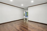 5320 Woodglen Road, Columbus, OH 43214