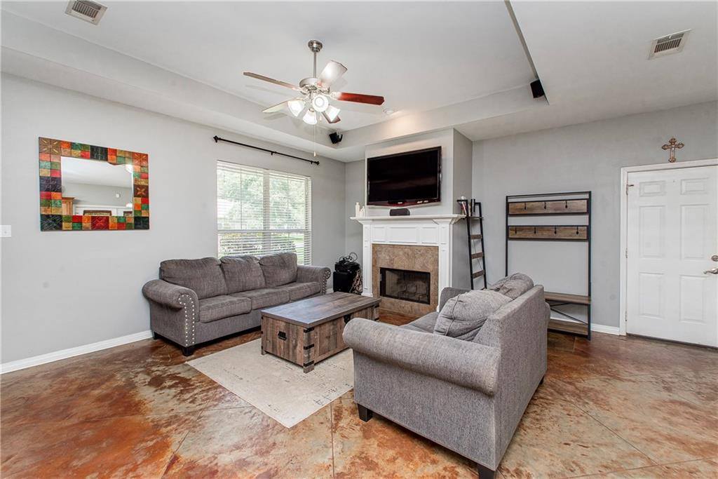 20012 Twin Oaks Drive, Hammond, LA 70403