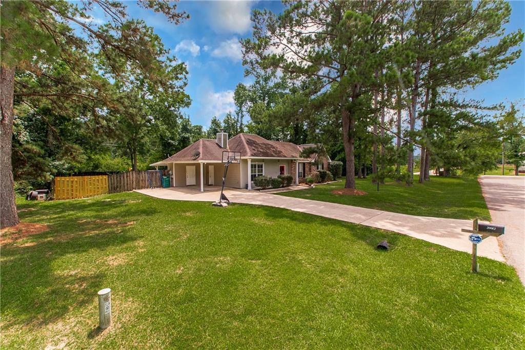 20012 Twin Oaks Drive, Hammond, LA 70403