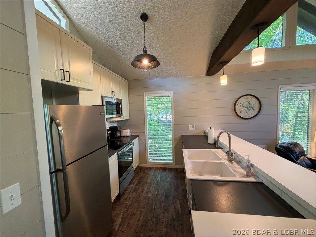 299 Moongate Drive, Osage Beach, MO 65065