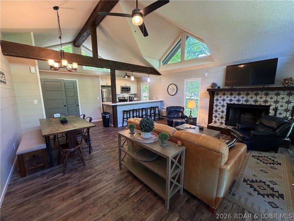 299 Moongate Drive, Osage Beach, MO 65065